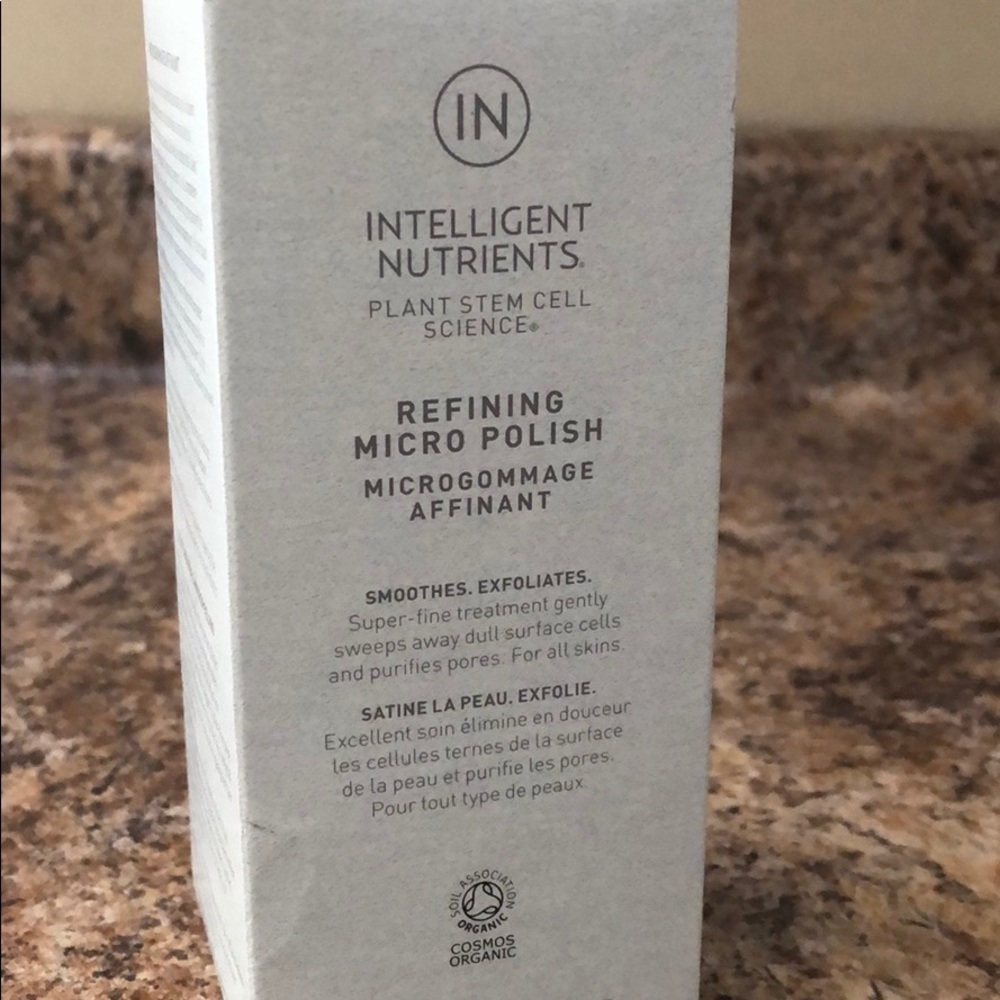 Intelligent Nutrients refining micro polish 3.4oz
